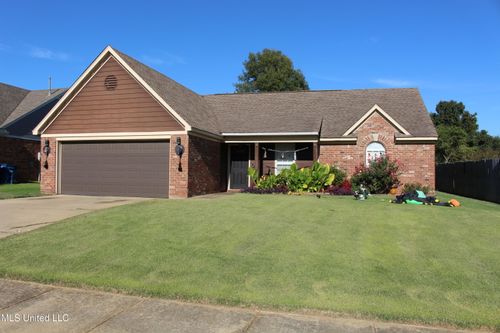 w-6266 Oak Cir W, Olive Branch, MS, 38654-4826 | Card Image