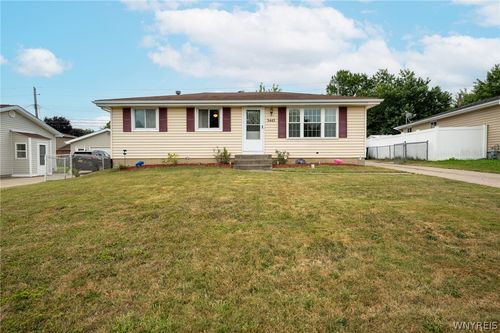 3443 Bethford Dr, Buffalo, NY, 14219-2241 | Card Image