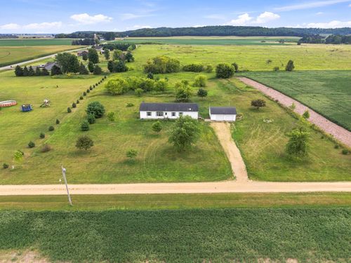 N5831 730th St, Elk Mound, WI, 54739-9269 | Card Image