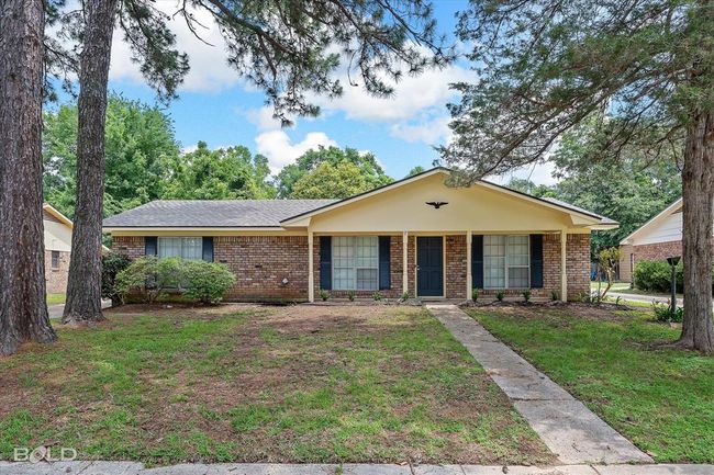 8853 Bayonne Drive, House other with 3 bedrooms, 2 bathrooms and null parking in Shreveport LA | Image 1