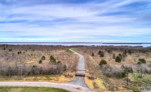 9444 W Shoreline Dr, Kemp, TX, 75143 | Card Image