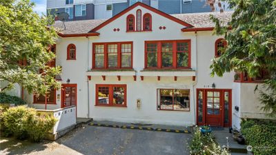 215 E Louisa Street, Home with 0 bedrooms, 0 bathrooms and 4 parking in Seattle WA | Image 1