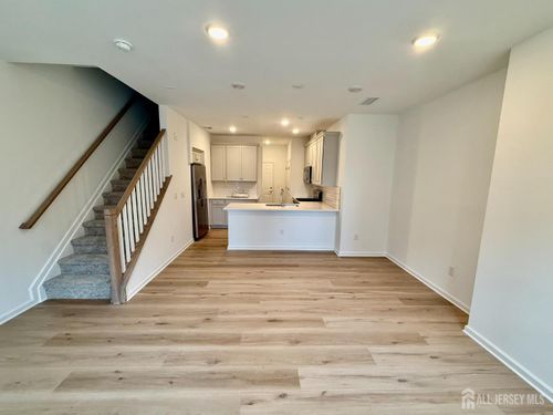 405-400 Willow Ave, Lyndhurst, NJ, 07071-2309 | Card Image