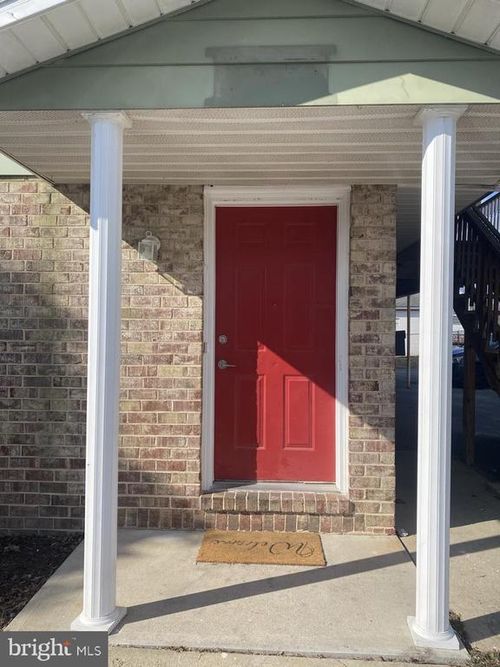 1-120 W 4th Ave, RANSON, WV, 25438-1448 | Card Image