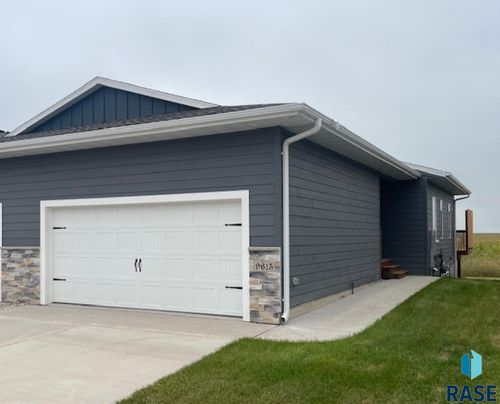 9615 W Tunis Dr Drive, Sioux Falls, SD, 57106 | Card Image