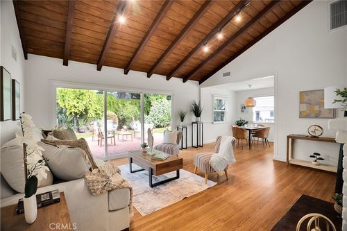 6600 Haywood St, Tujunga, CA, 91042-2806 | Card Image