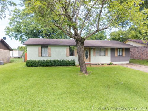 310 Grove Ave, Poteau, OK, 74953-5189 | Card Image