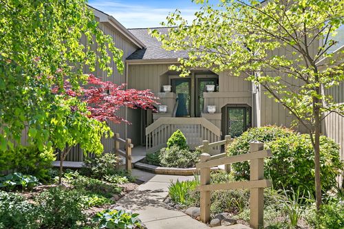 c-228 Hickory Ln, Lake Barrington, IL, 60010-1679 | Card Image