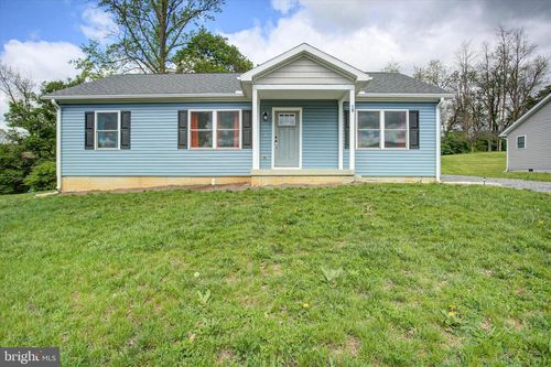 19 Brooklyn Dr, Mc Connellsburg, PA, 17233-9700 | Card Image