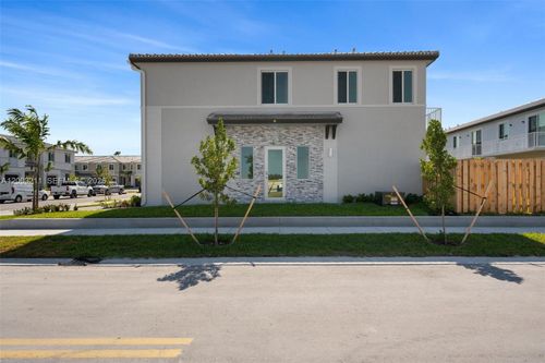 715 Se 15th St, Homestead, FL, 33034-3470 | Card Image