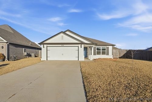 31715 E 63rd St S, Broken Arrow, OK, 74014-5650 | Card Image