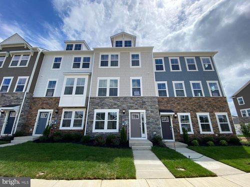 10558 Roundstone Ln, WHITE PLAINS, MD, 20695-4312 | Card Image