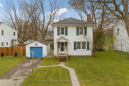 9 Bedford Cres, Ottawa, ON, K1K0E3 | Card Image