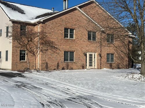 apt-2-1860 Massachusetts Ave, Poland, OH, 44514-1615 | Card Image