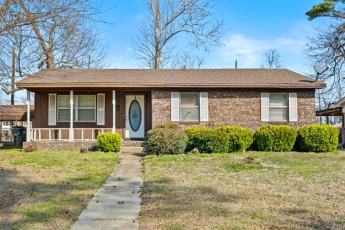 212 Chrisp Ave, Searcy, AR, 72143-6704 | Card Image