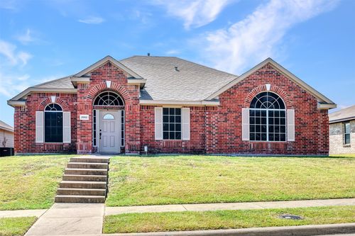 2052 Pecan Creek Dr, Mesquite, TX, 75181-2946 | Card Image