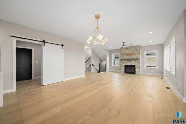 6604 E Hawker Cir, House other with 5 bedrooms, 4 bathrooms and null parking in Sioux Falls SD | Image 13