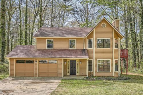 714 Post Road Dr, Stone Mountain, GA, 30088-2221 | Card Image