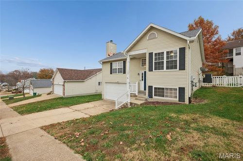 1308 Rockwood Forest Dr, Arnold, MO, 63010-4327 | Card Image