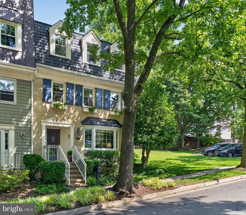 2015 N Brandywine St, ARLINGTON, VA, 22207-2200 | Card Image