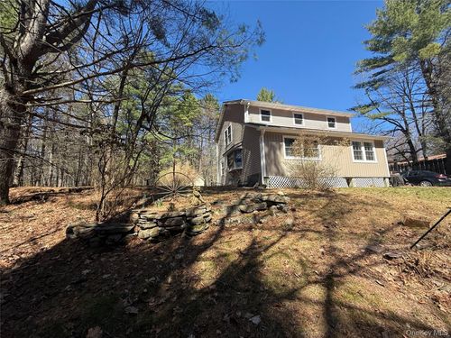 13 Hartung Rd, Highland Lake, NY, 12743-5005 | Card Image