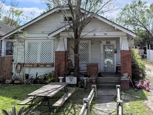 7104 Sherman St, Houston, TX, 77011-3748 | Card Image