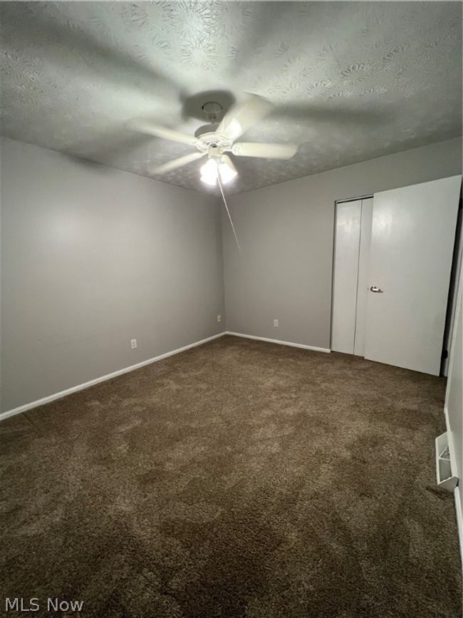 2321 Penny Lane, Sold in Austintown Zoocasa