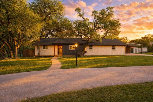 806 Serenada Drive, Georgetown, TX, 78628 | Card Image