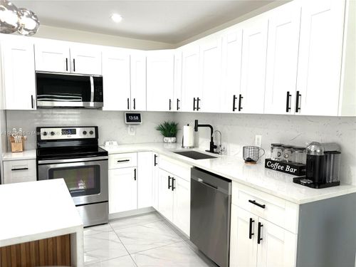 6515 Sw 20th Ct, Miramar, FL, 33023-2803 | Card Image