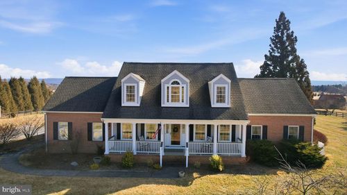 422 Milldale Valley Dr, Front Royal, VA, 22630-7361 | Card Image