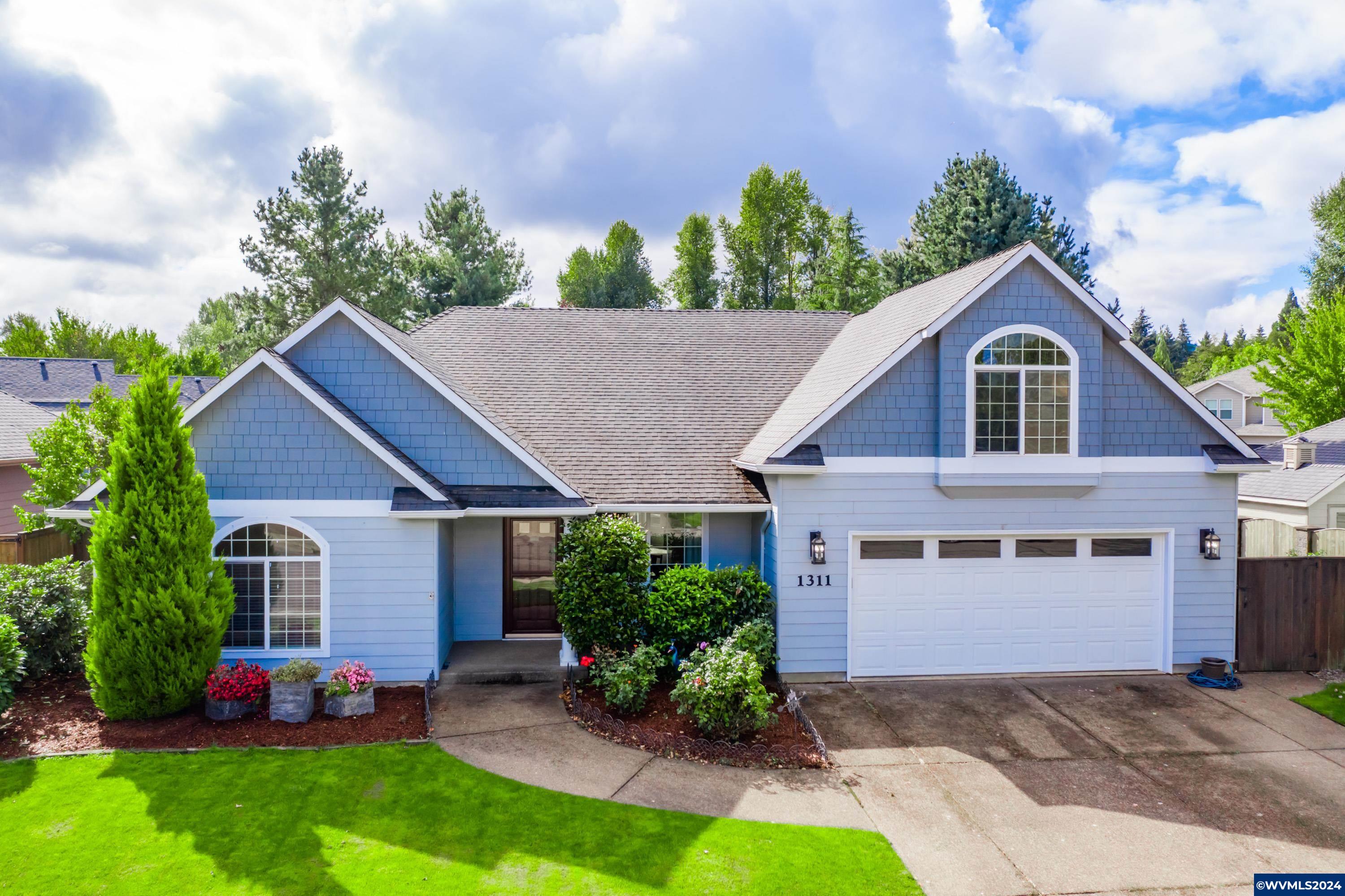 Barberry Ave, Dallas, OR 97338