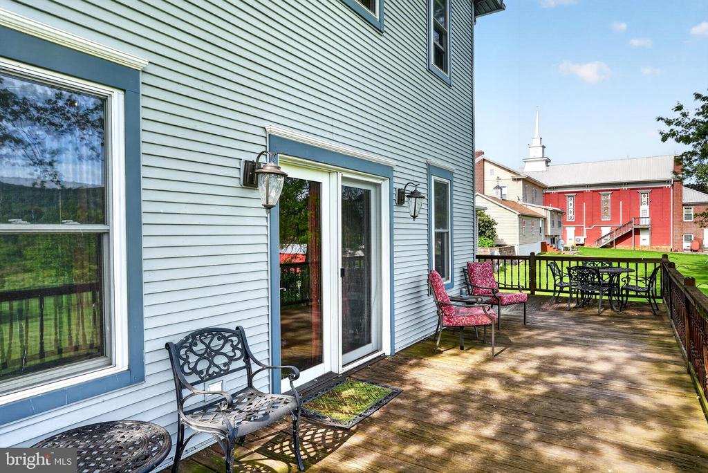 Residential in BEAVER SPRINGS 4