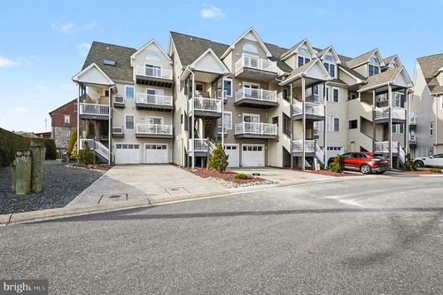 202b-202 Pointe Way, HAVRE DE GRACE, MD, 21078-2940 | Card Image