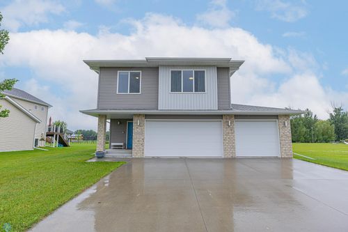 1001 9th St Se, Barnesville, MN, 56514-3912 | Card Image