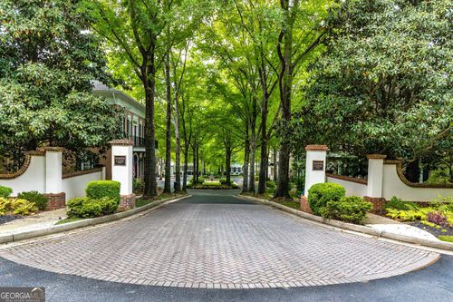 221 N Cove Dr, Peachtree City, GA, 30269-4332 | Card Image