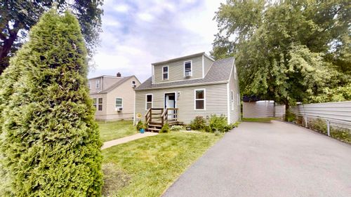2517 Clay St, Lake Station, IN, 46405-1092 | Card Image