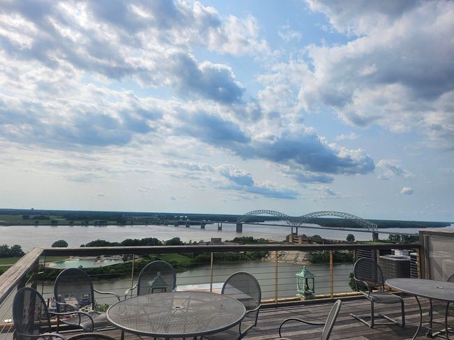 APT-1004 - 66 Monroe Ave, Condo with 2 bedrooms, 2 bathrooms and null parking in Memphis TN | Image 34