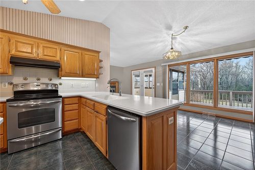10 Dunipace Dr, Bella Vista, AR, 72715-6075 | Card Image