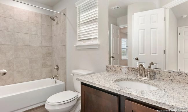 624 Heathers Way, Home with 3 bedrooms, 2 bathrooms and null parking in Seguin TX | Image 27