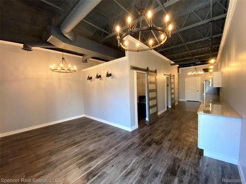 5916 S Main St, Clarkston, MI, 48346-2314 | Card Image