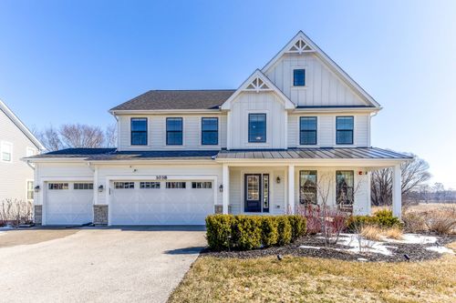 1038 Avery Ridge Cir, Lake Zurich, IL, 60047-8136 | Card Image