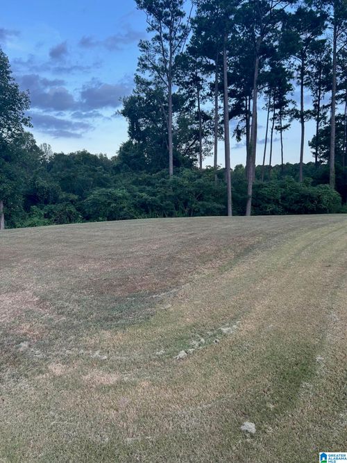 004-6488 William Dr, BESSEMER, AL, 35023-3501 | Card Image