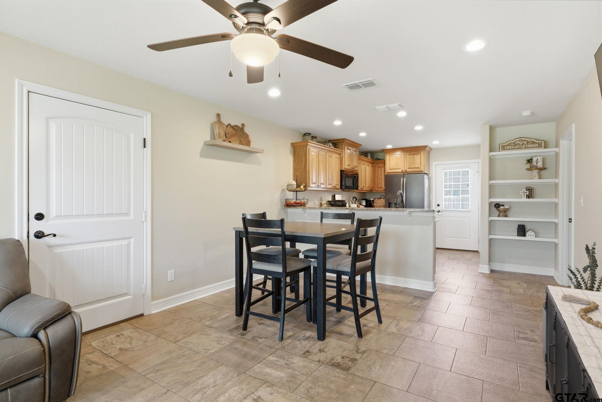 Residential in Lindale 3