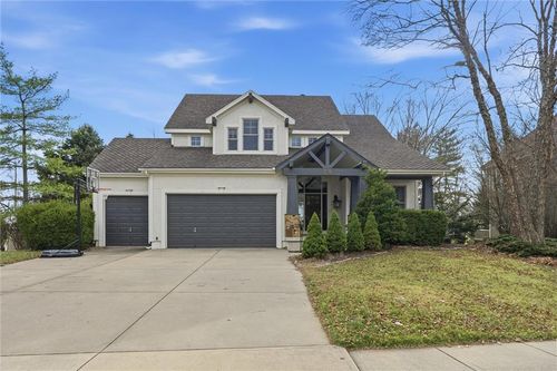 15088 Sherwood St, Leawood, KS, 66224-3845 | Card Image