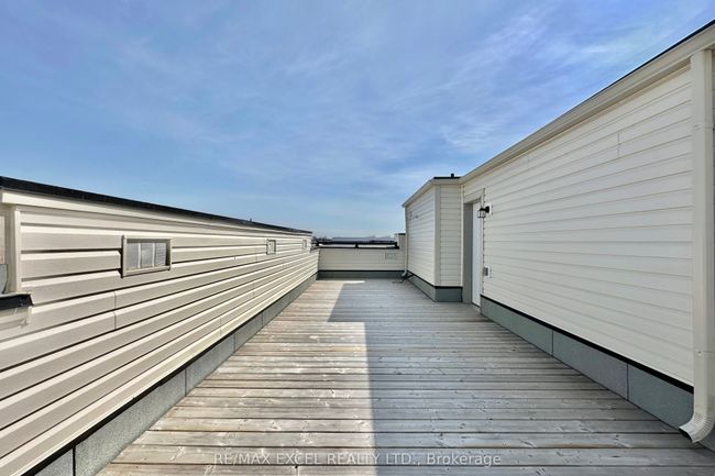 28 Alan Francis Lane, House attached with 3 bedrooms, 4 bathrooms and 1 parking in Markham ON | Image 35