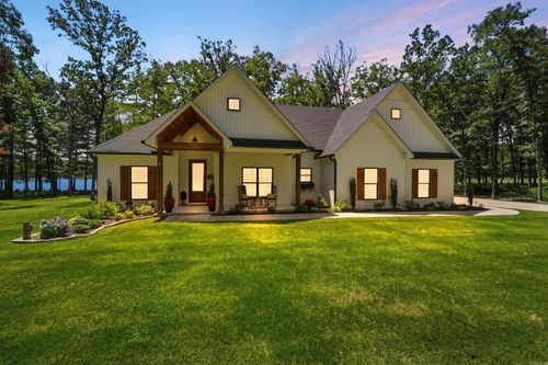 11 E Lucille Ln, Perryville, AR, 72126-8302 | Card Image