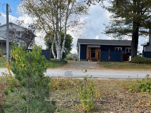 36 Ottawa Ave, South River, ON, P0A1X0 | Card Image