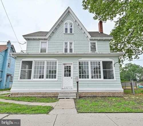 81 S Broadway, PENNSVILLE, NJ, 08070-2067 | Card Image