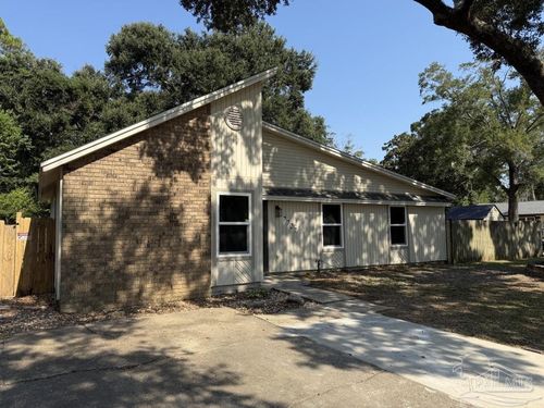 7727 Deborah Dr, Pensacola, FL, 32514-4591 | Card Image