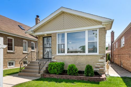 3855 W 58th Pl, Chicago, IL, 60629-4505 | Card Image